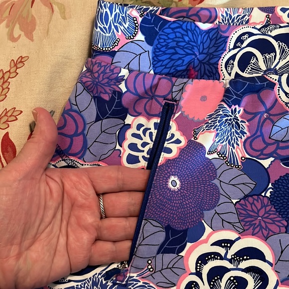 TALBOTS Size Medium Colorful Groovy Floral Fun Print Tennis Golf Squash $69 NEW - Picture 13 of 15